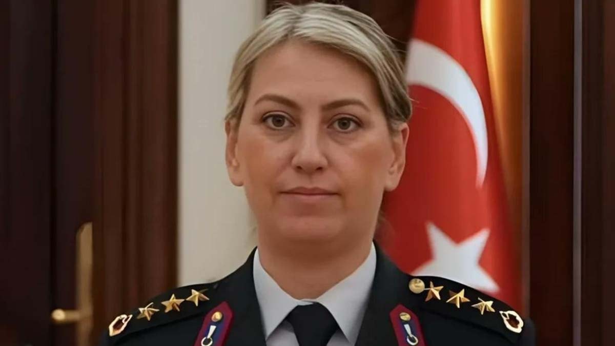Türk Hava Kuvvetleri'nde tarihi terfi: İlk kadın general