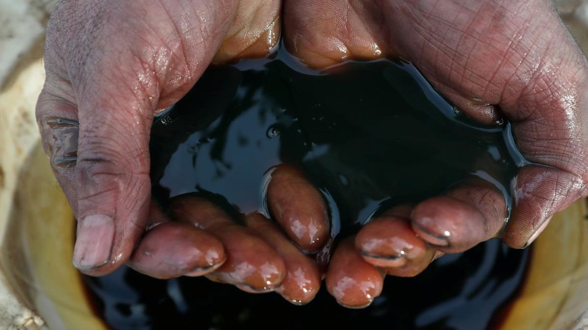Büyük bir petrol sahası keşfedildi: Ülke ‘geleceğe açılan kapı’ ilan etti