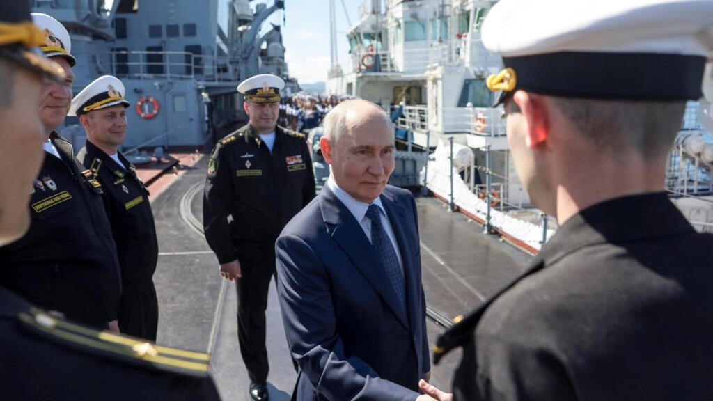 Putin'in ada ziyareti Japonya'yı ayağa kaldırdı