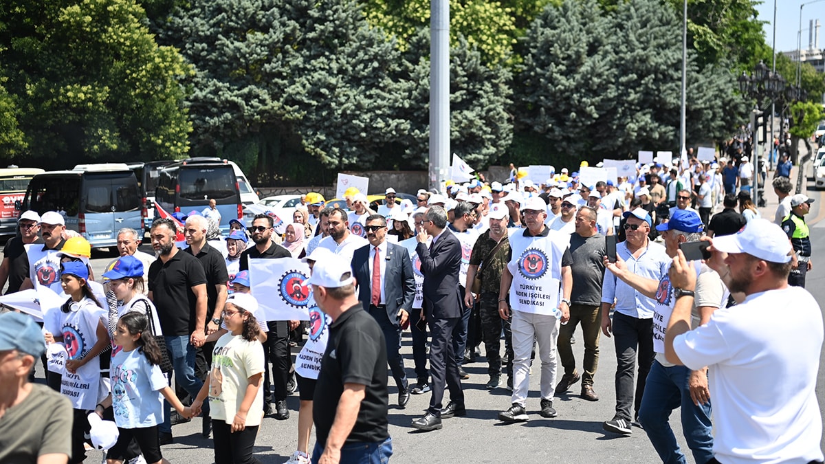 Milletin meclisini işçiye kapattılar
