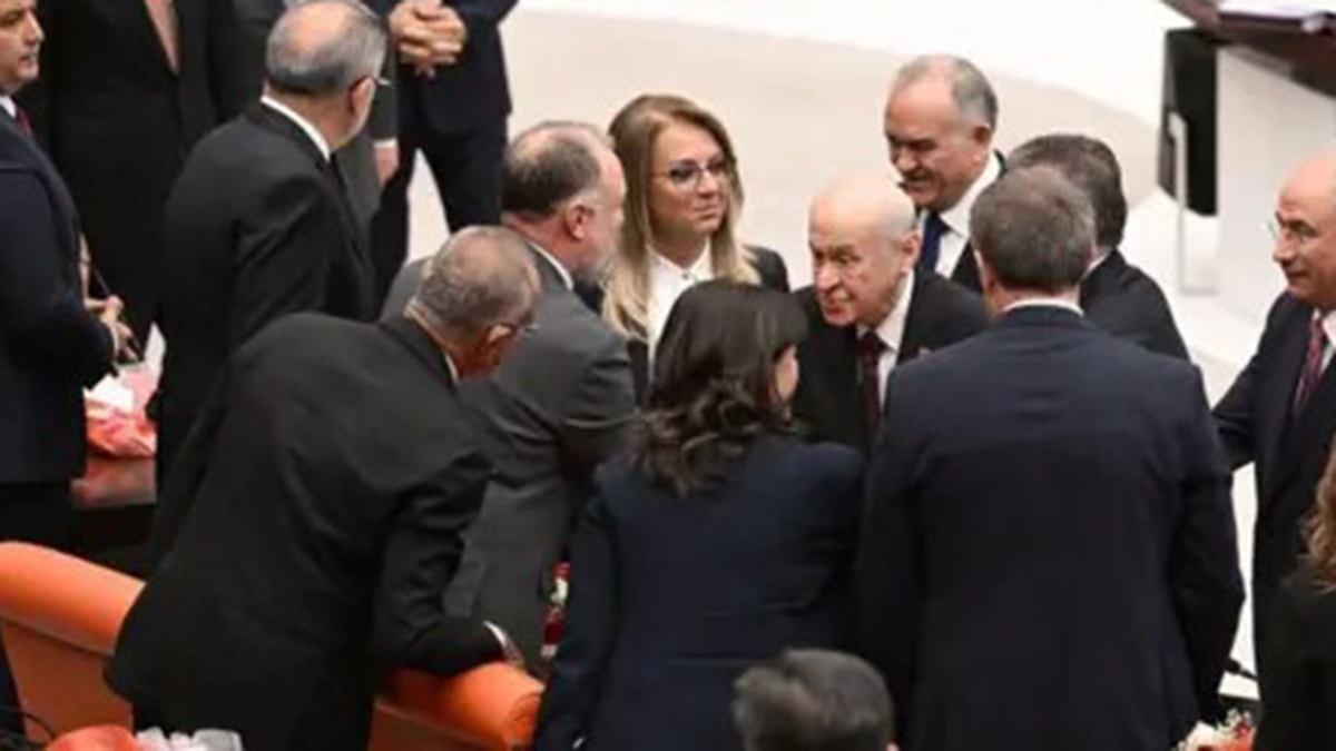 Her şey Bahçeli’nin DEM tokasıyla başladı