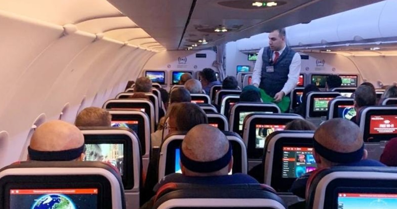 Türkiye'ye gelen turistler alışveriş yapmadı, saçını yaptırdı!