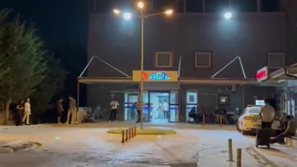 Fabrikada zehirlenen işçiler hastaneye koştu