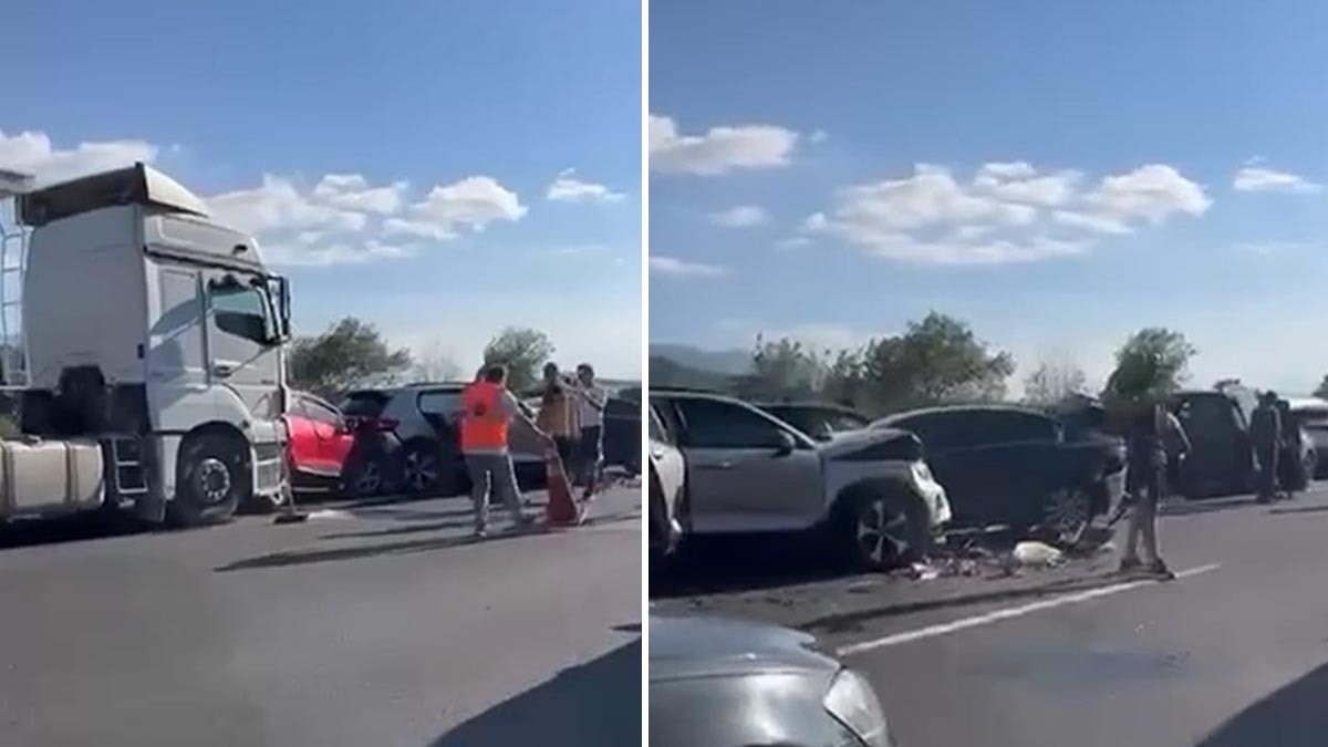 Sakarya’da zincirleme kaza! 12 araç birbirine girdi