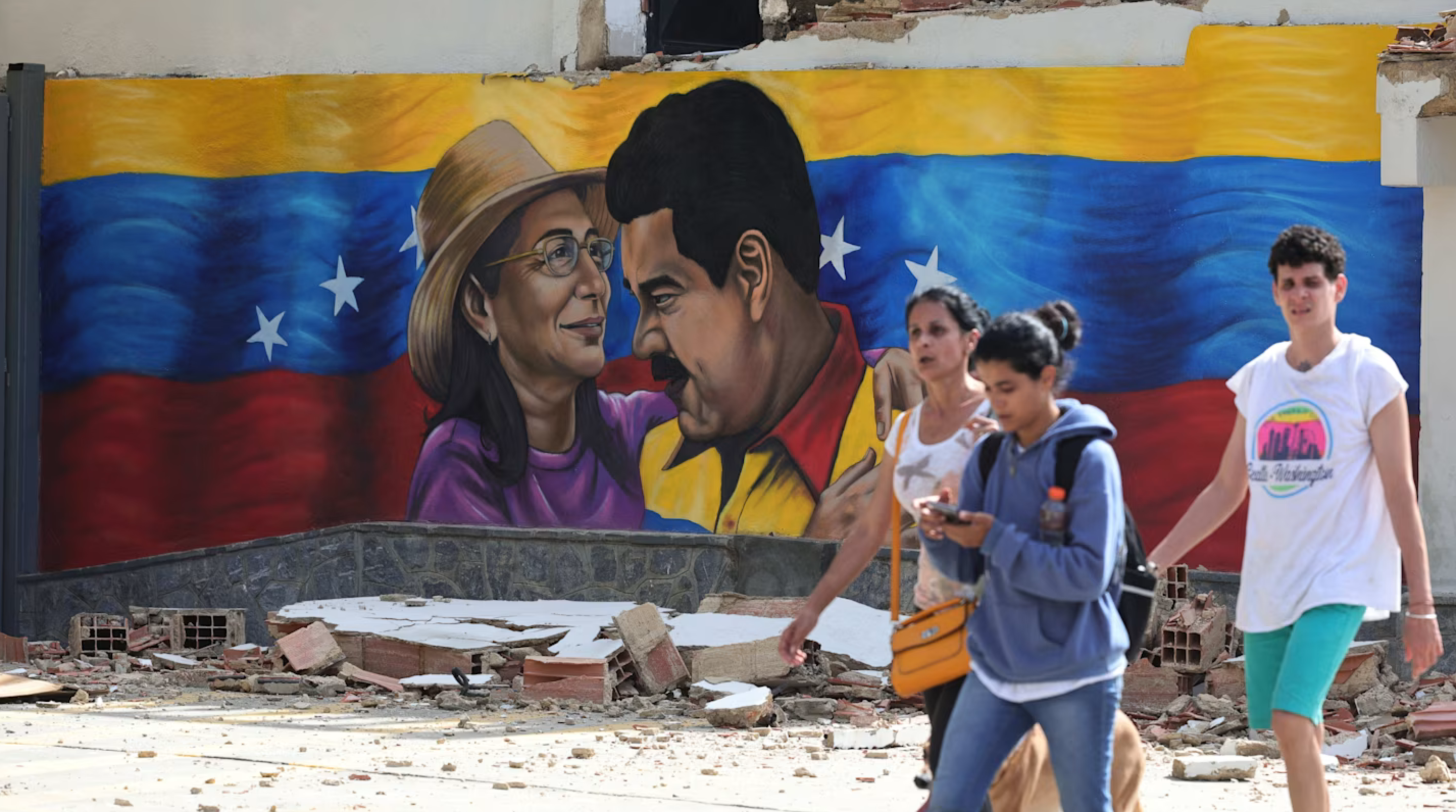 Resimleri tek tek silindi: Venezuela, Maduro'yu kaderine terk etti