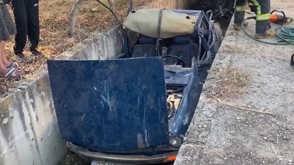 Otomobil sulama kanalına düştü: Sürücü ağır yaralandı