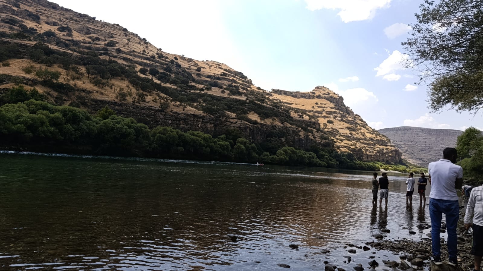 Piknik keyfi faciaya döndü; Dicle Nehri'ne giren Yeşim boğuldu