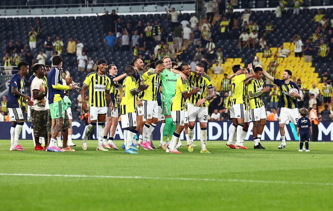 Fenerbahçe, Devler Ligi play-off turunda Lyon’la kader maçına çıkıyor! Ne yapacağını biLYON