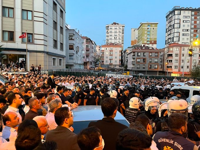 Süleymancılar'ın Ümraniye'deki merkezine polis baskını