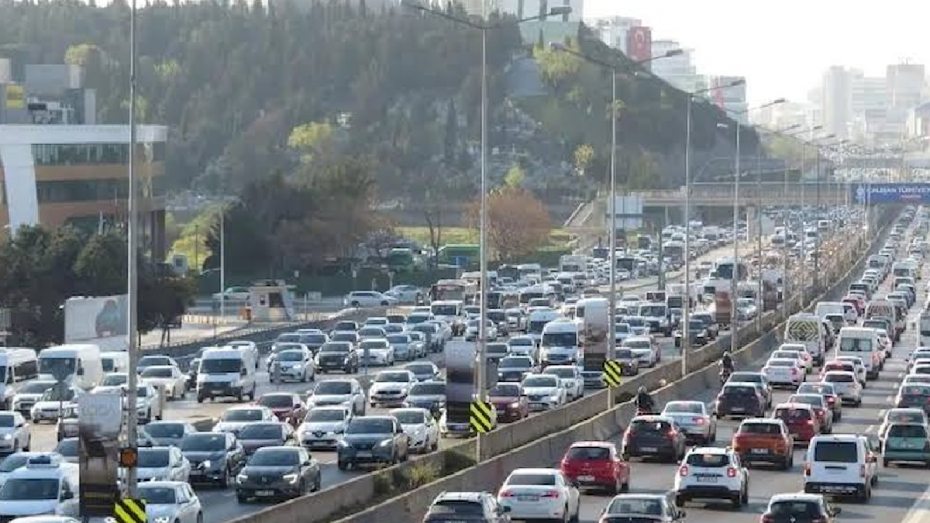 İstanbul'da yarın bu yollar trafiğe kapanacak
