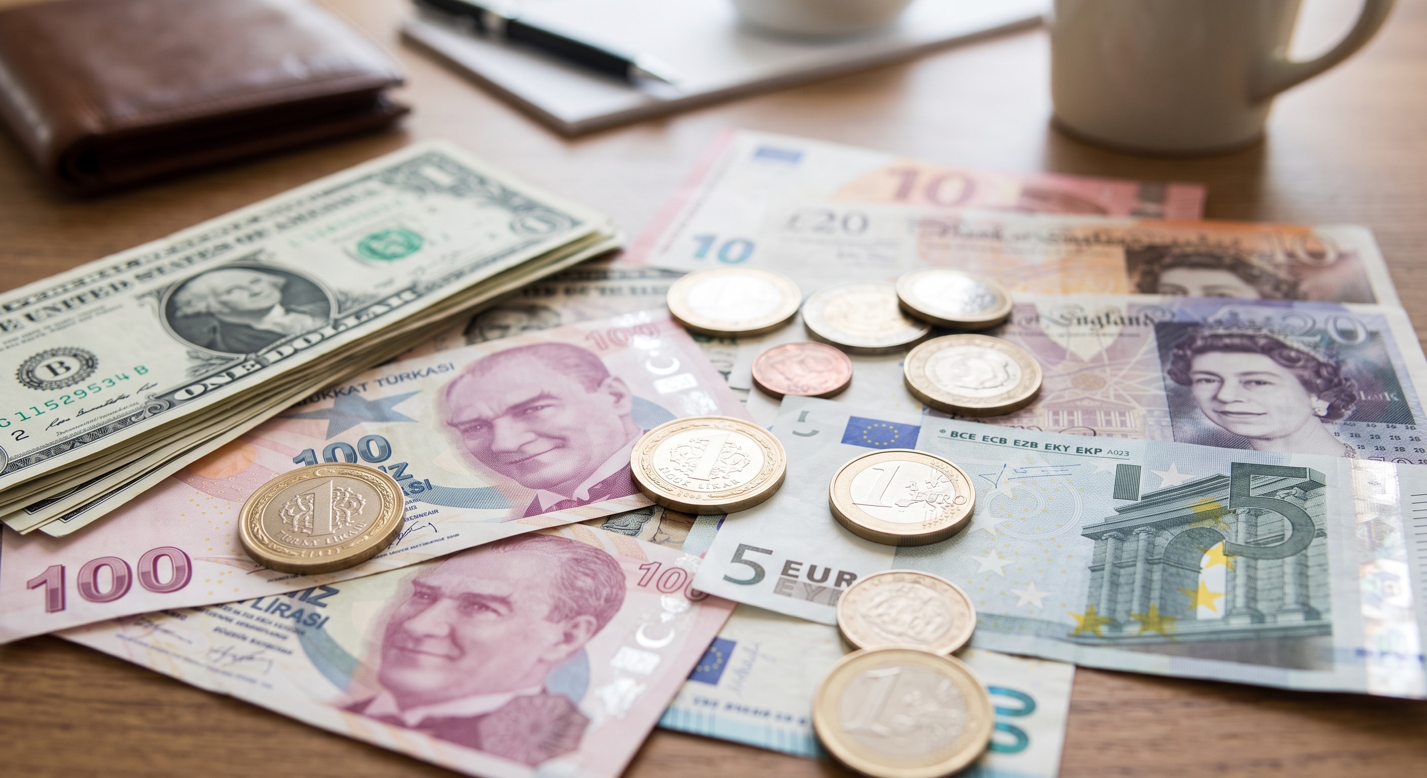 Kurlar durdurulamıyor: Dolar, euro, sterlin peş peşe rekorlar kırdı
