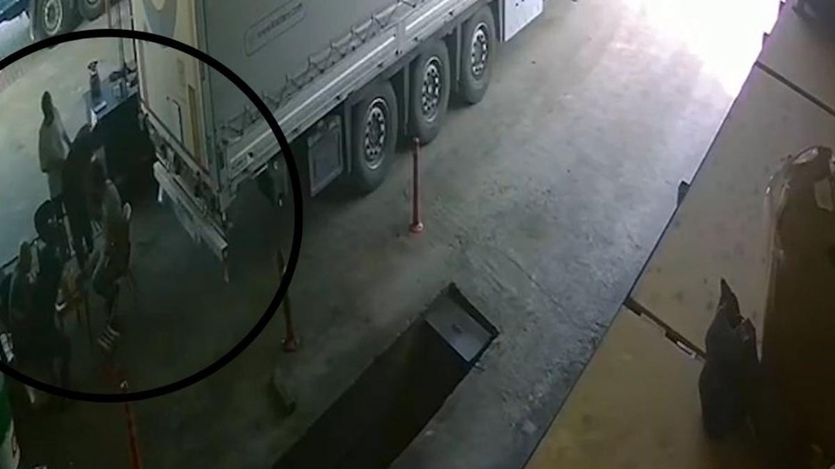 Yediği tatlı soluk borusuna kaçtı, mesai arkadaşı hayatını kurtardı
