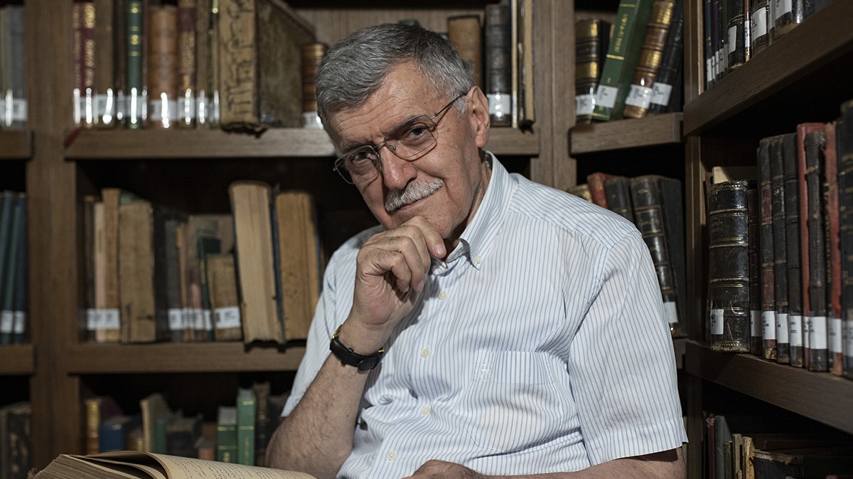 Yazar Ali Haydar Haksal hayatını kaybetti