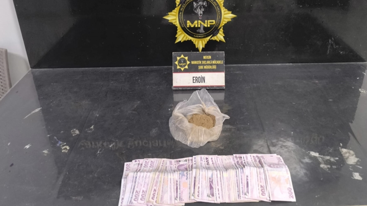 Mersin'de 190 gram eroin yakalandı