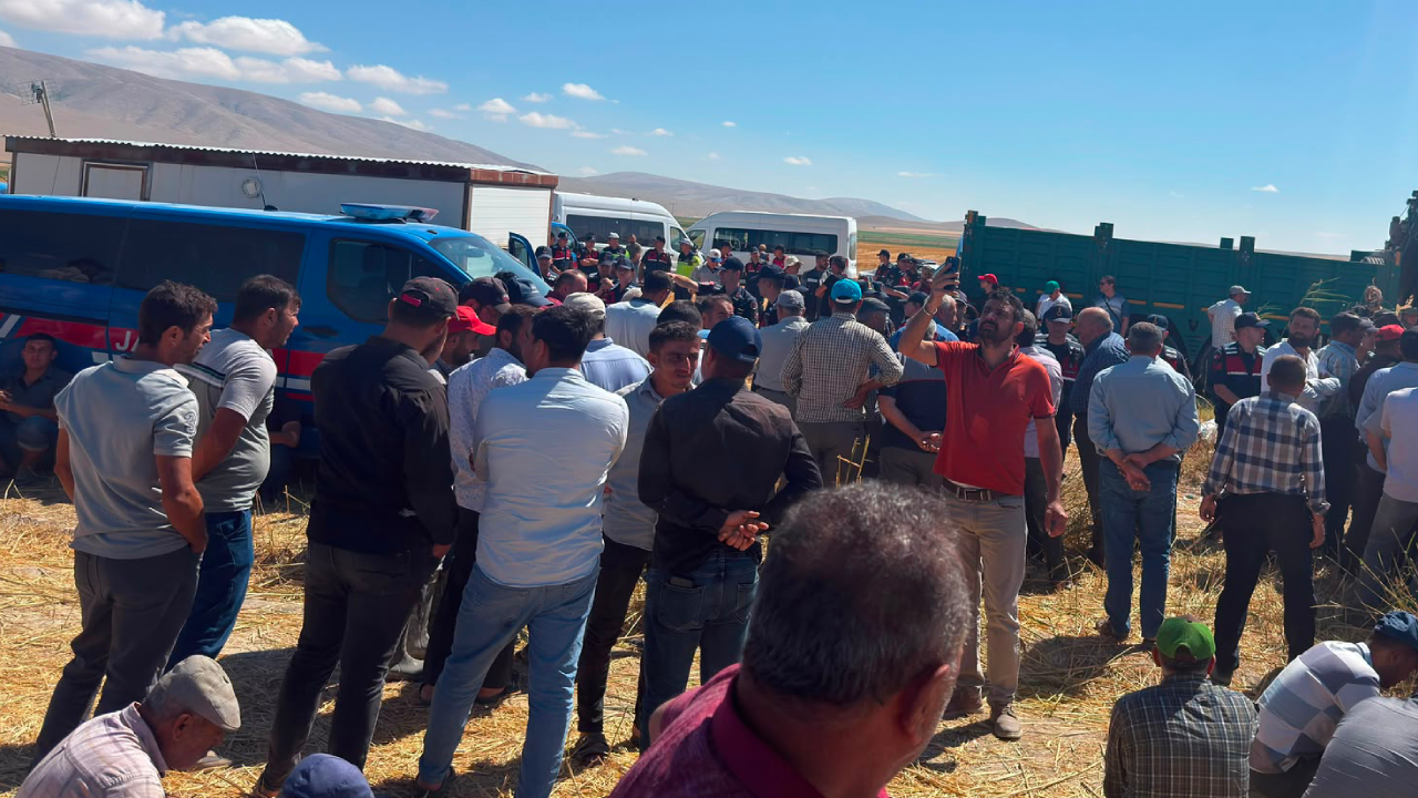 Çiftçinin tarlasına su darbesi: Sulama sezonunun ortasında kuyular kapatılıyor