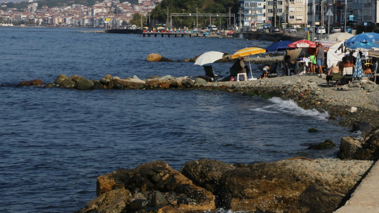 Çınarcık’ta denize girmek yasaklandı; belediye ve arıtma birliğine 7 milyon lira ceza