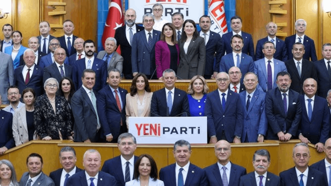 YENİ Parti'nin üye sayısı yarım milyonu aştı