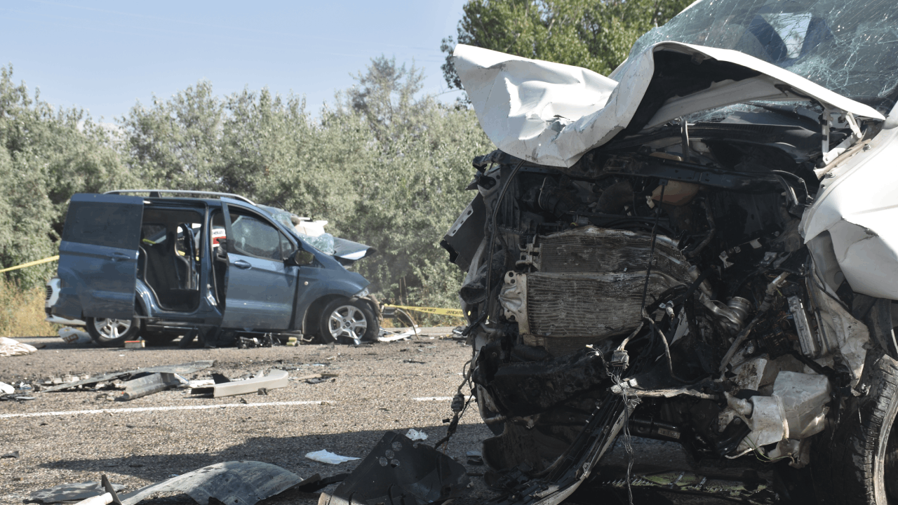 Van'da katliam gibi kaza! Ölü ve yaralılar var