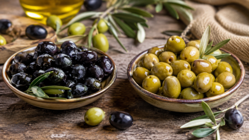 40 yıllık Türk zeytin devi iflasın eşiğindeManisa'nın Akhisar ilçesinde faaliyet gösteren ve 40 yıllık geçmişe sahip köklü zeytin firması Baktat Zeytin için yargıdan yeni bir karar çıktı. Finansal darboğazı aşmak amacıyla yürütülen süreçte mahkeme, şirkete bir yıllık kesin mühlet verdi.