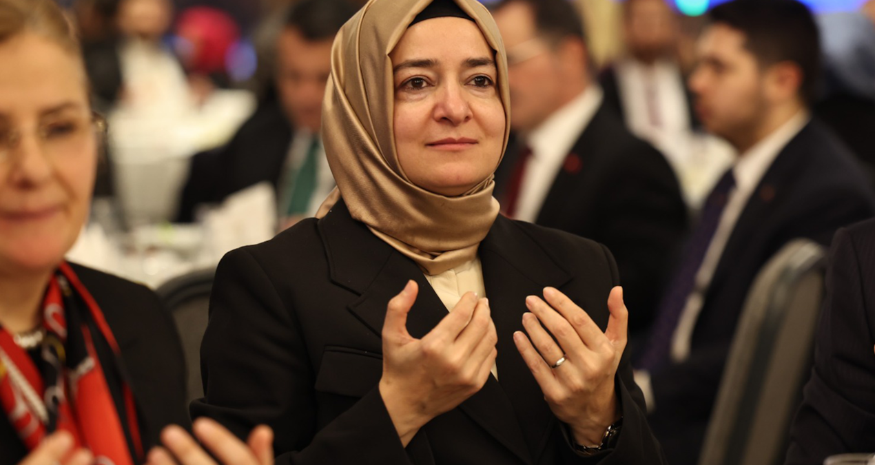 Bomba fon iddiası! AKP’li eski Bakan Fatma Betül Sayan Kaya 4 ayda köşeyi döndü