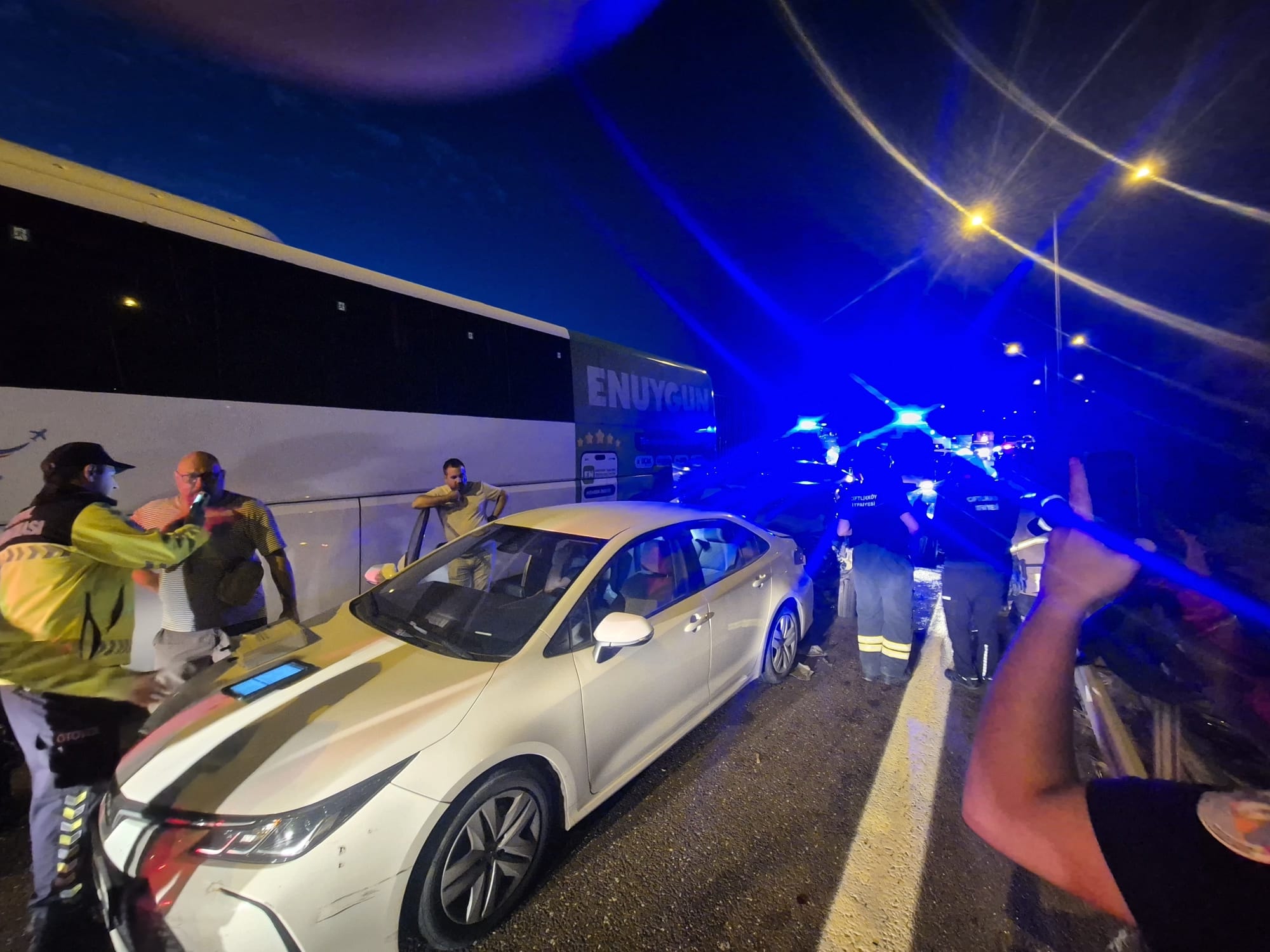 İstanbul-İzmir Otoyolu'nda zincirleme kaza