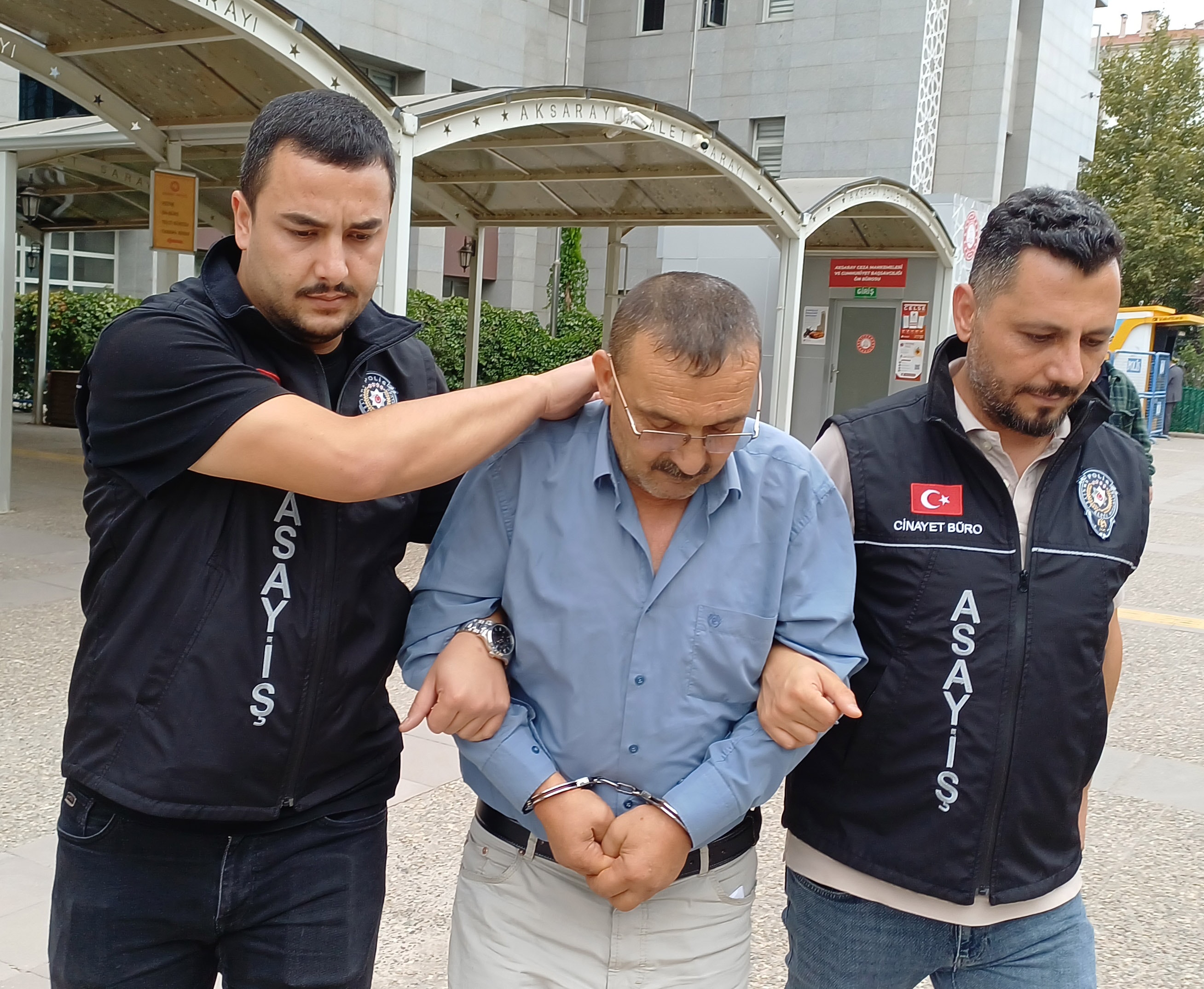 5 bıçak darbesiyle ağır yaralanan kadın uzaklaştırma kararı aldırmış