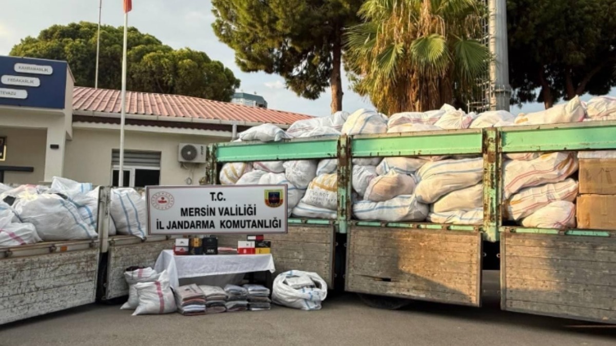 Bir şehri giydirecek kadar mal kaçırmışlar! Yakalanan kıyafetlerin piyasa değeri dudak uçuklattı