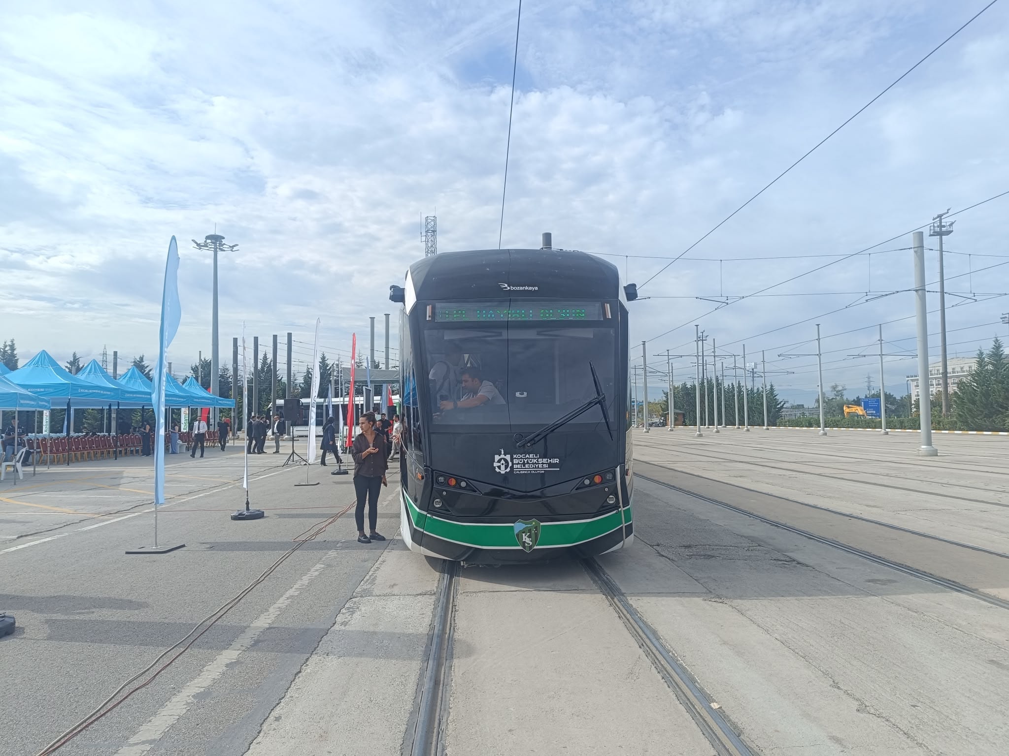 Kocaeli’de ulaşım için raylı sistem atağı: Tramvay uzuyor, metro kazılıyor