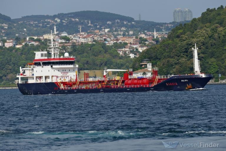 SON DAKİKA... İstanbul'da 2 gemi çarpıştı: 10 kişi kayıp