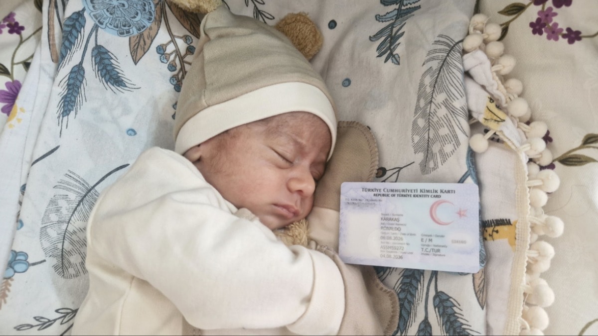 Diyarbakırlı inşaat işçisi oğluna verdiği adla herkesi şaşırttı