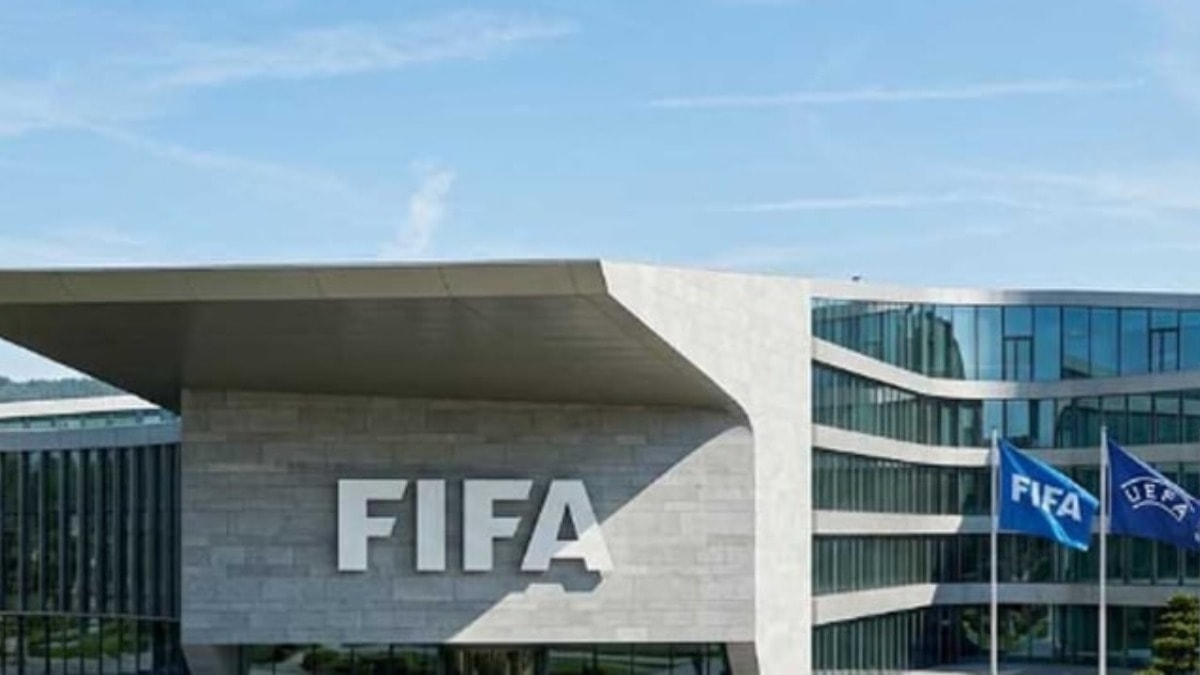 FIFA'dan Fenerbahçe'ye 3 dönem transfer yasağı