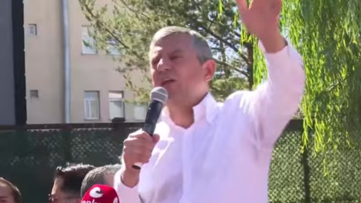 Özgür Özel'den Erdoğan'ın 'yaklaşan seçim' sözlerine yanıt: Emekli açlığı atlatamıyor ki sen seçimi atlatasın