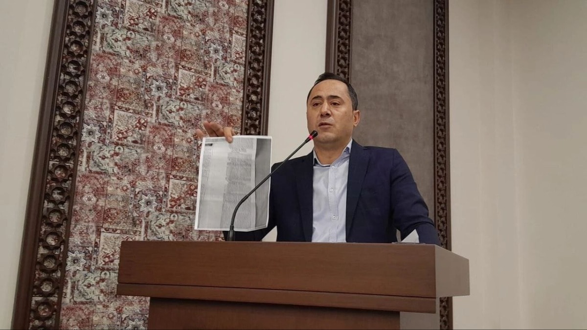 Belgeler ortaya çıktı, AKP’li başkan meclisi terk etti