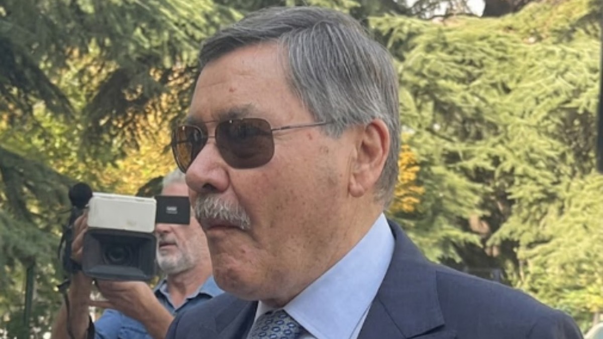 Sanatın içine tükürdü parsel parsel sattı milyarları batırdı