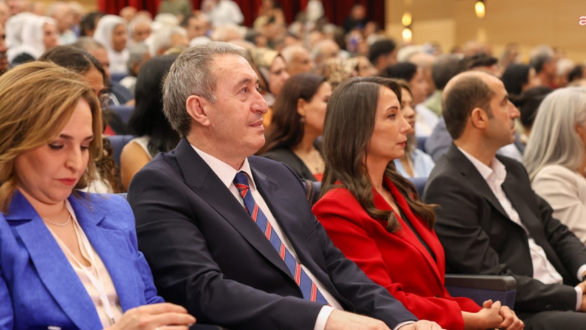DEM Parti Beşinci Olağan Büyük Kongresi'nde genel başkanlar seçildi