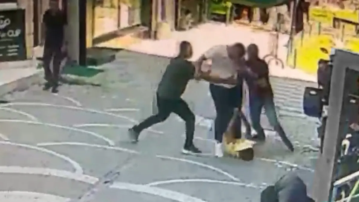 Sakarya'da belediye müdürü, mimarı darbetti