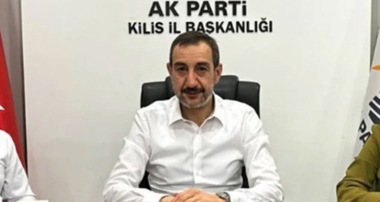AKP’li başkandan görev isteyen kadına: Beni ikna et, evde yalnız mısın?