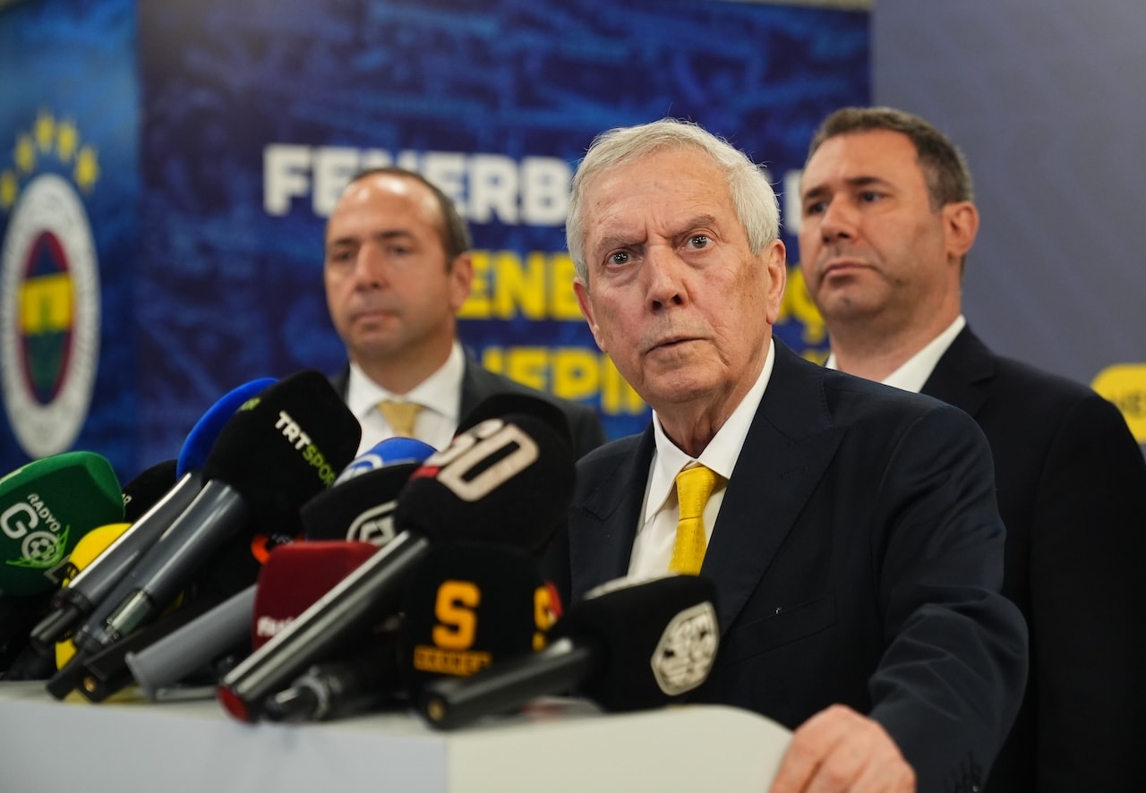Aziz Yıldırım derbi sonrası ateş püskürdü! Gerekirse ligleri ertelesinler