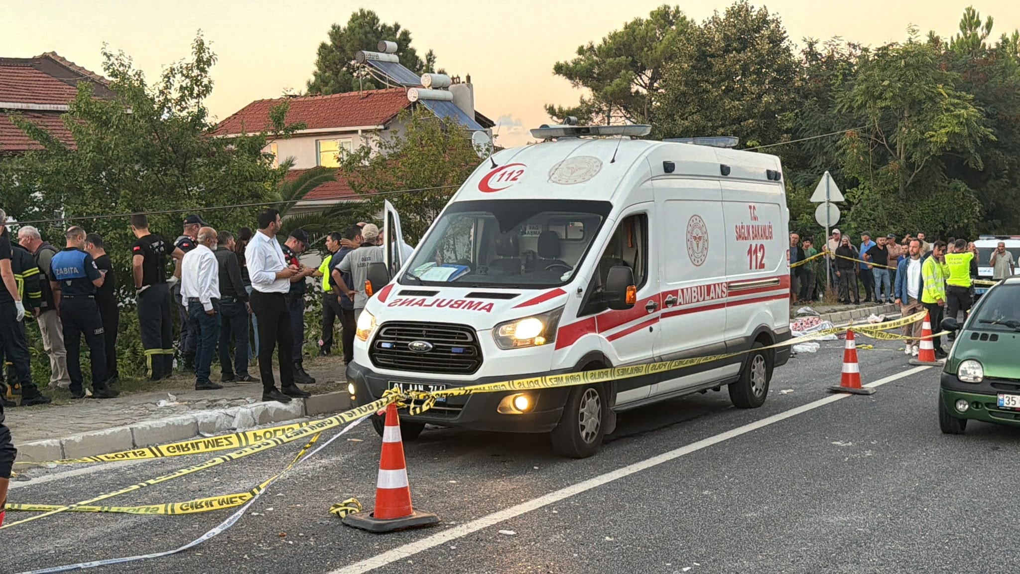 Düzce'de katliam gibi kaza: Çok sayıda ölü ve yaralı var