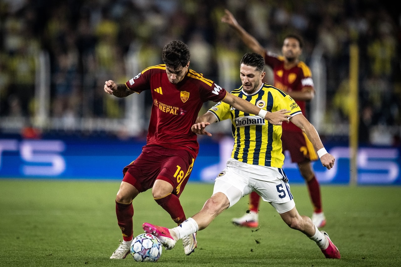 Fenerbahçe Devler Ligi’ne puanla başladı