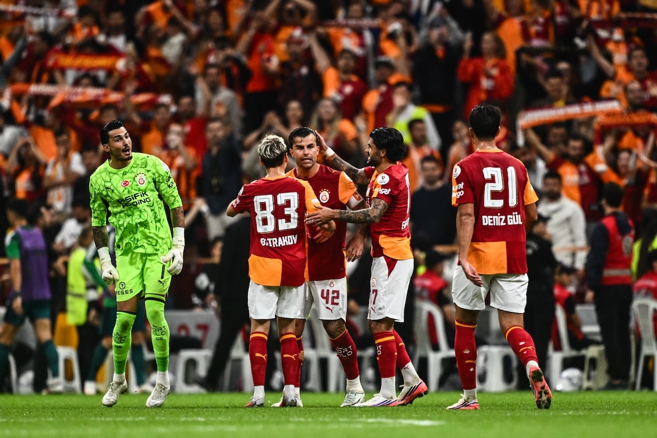Galatasaray evinde kazandı liderliği geri aldı
