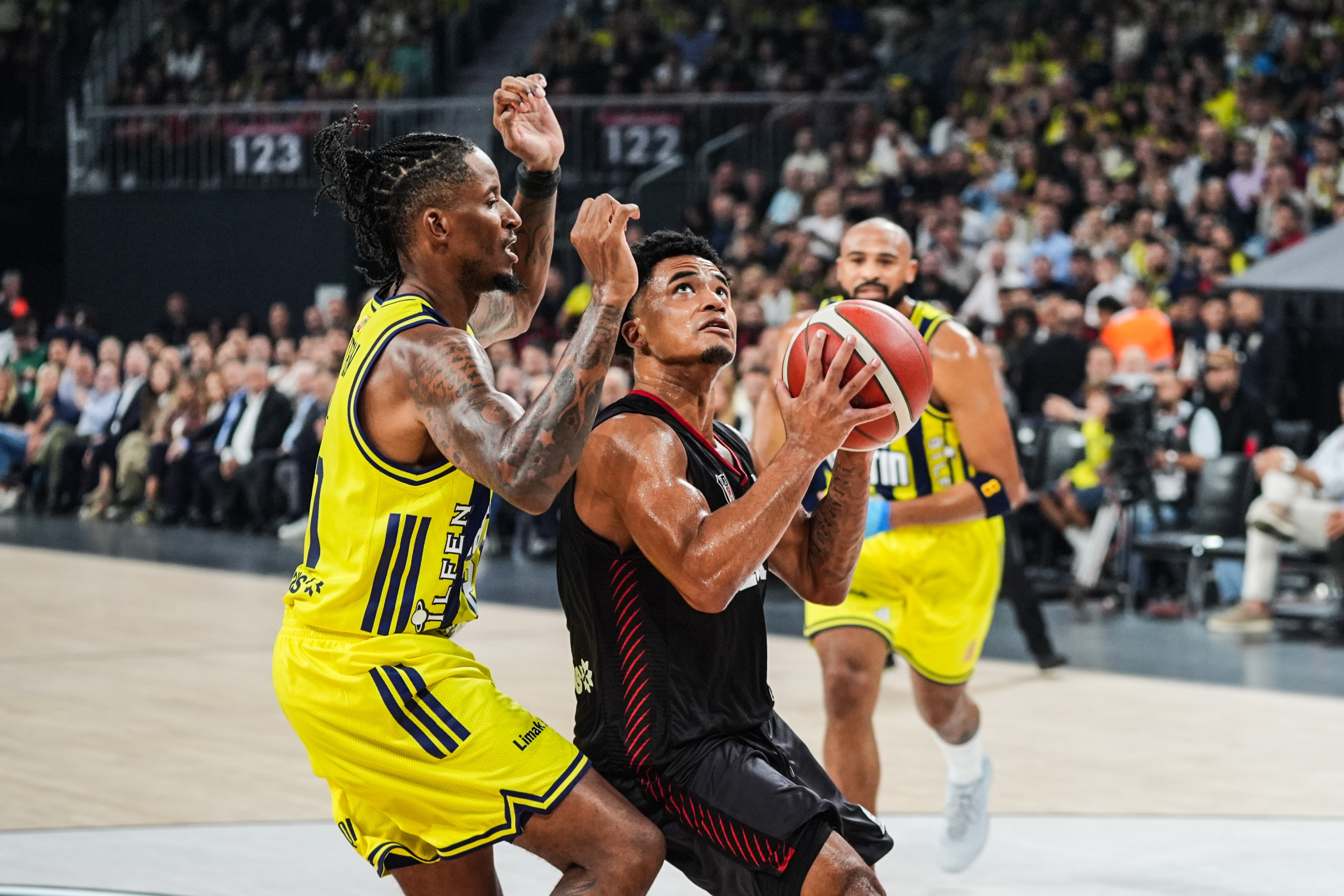 Nefes kesen derbide kupa Fenerbahçe'nin