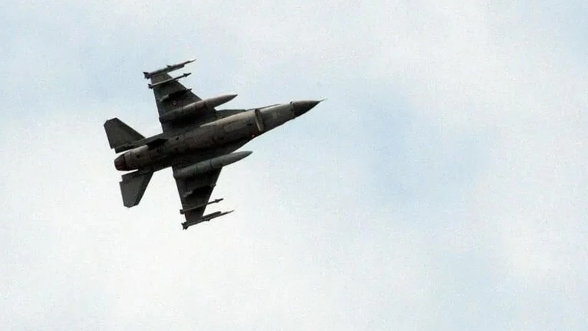 Almanya’daki ABD üssünden havalanan F-16 düştü