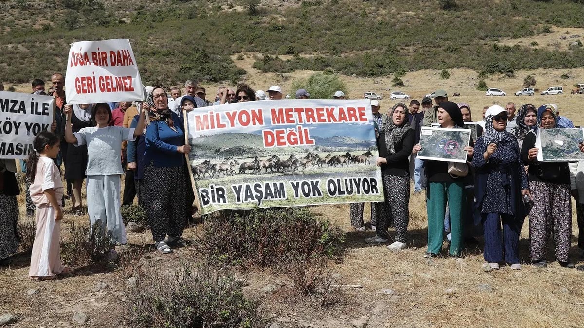 Uşak'ta 6 köyün sakinlerinden Murat Dağı'ndaki maden çalışmalarına tepki