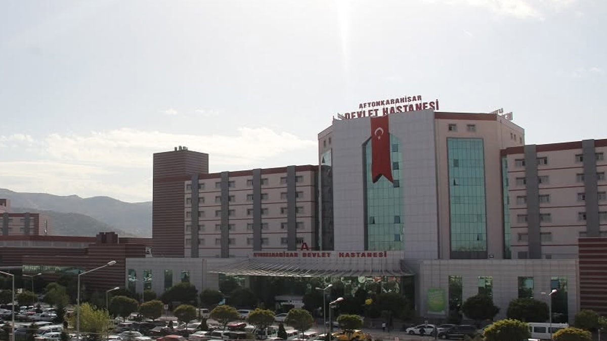 Devlet hastanesine operasyon! Doktor ve sekreterler gözaltına alındı