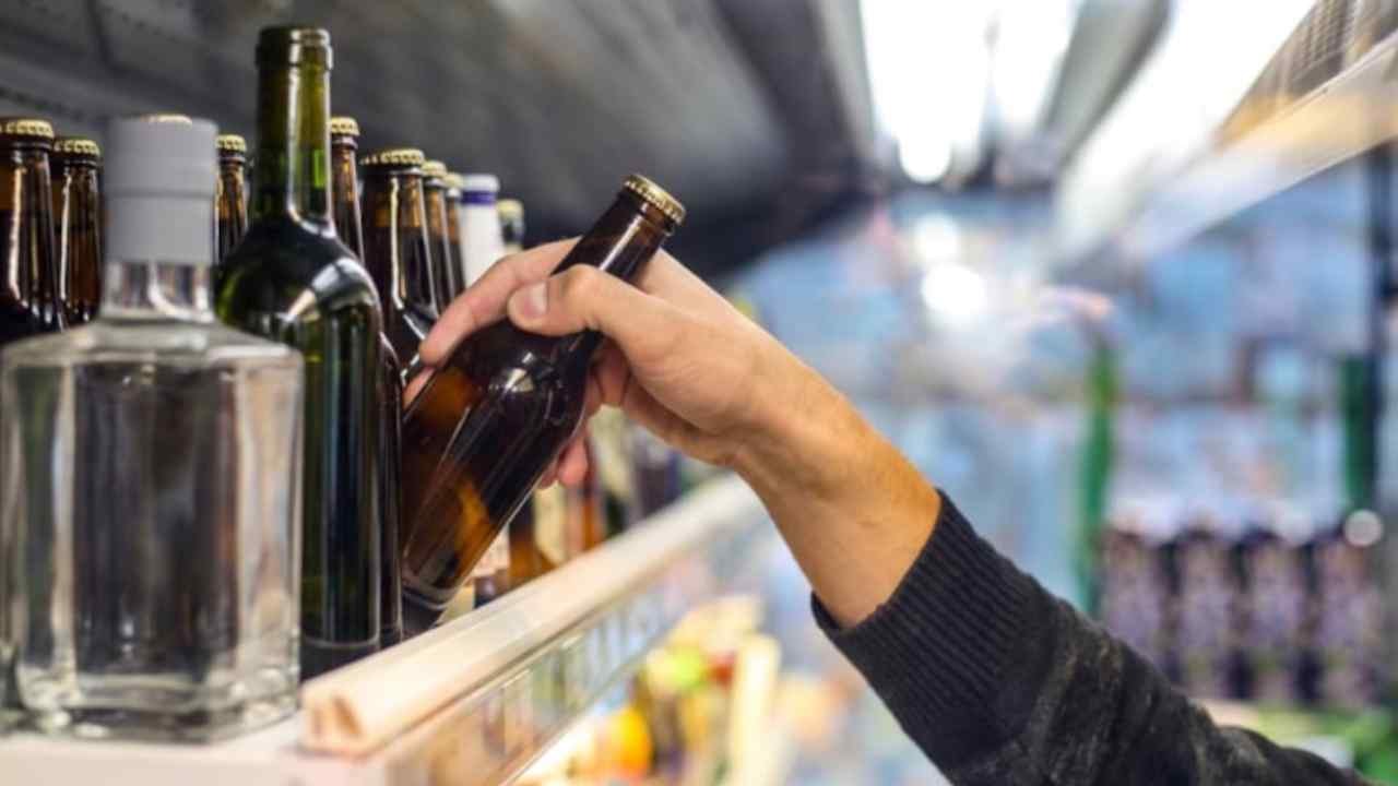 Alkol satışlarında kurallar değişti: Artık tamamen kaldırıldı