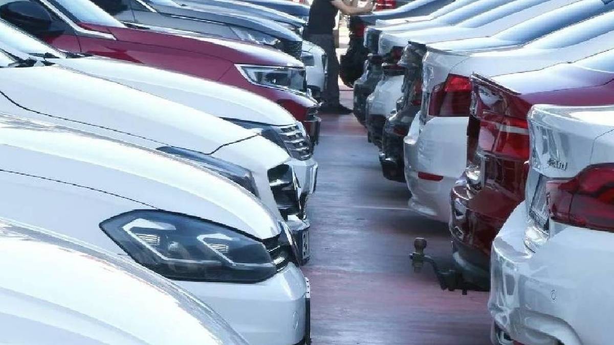Sanayi yüzü görmeyen 10 benzinli araç: İkinci elde en az arıza yapan arabalar belli oldu