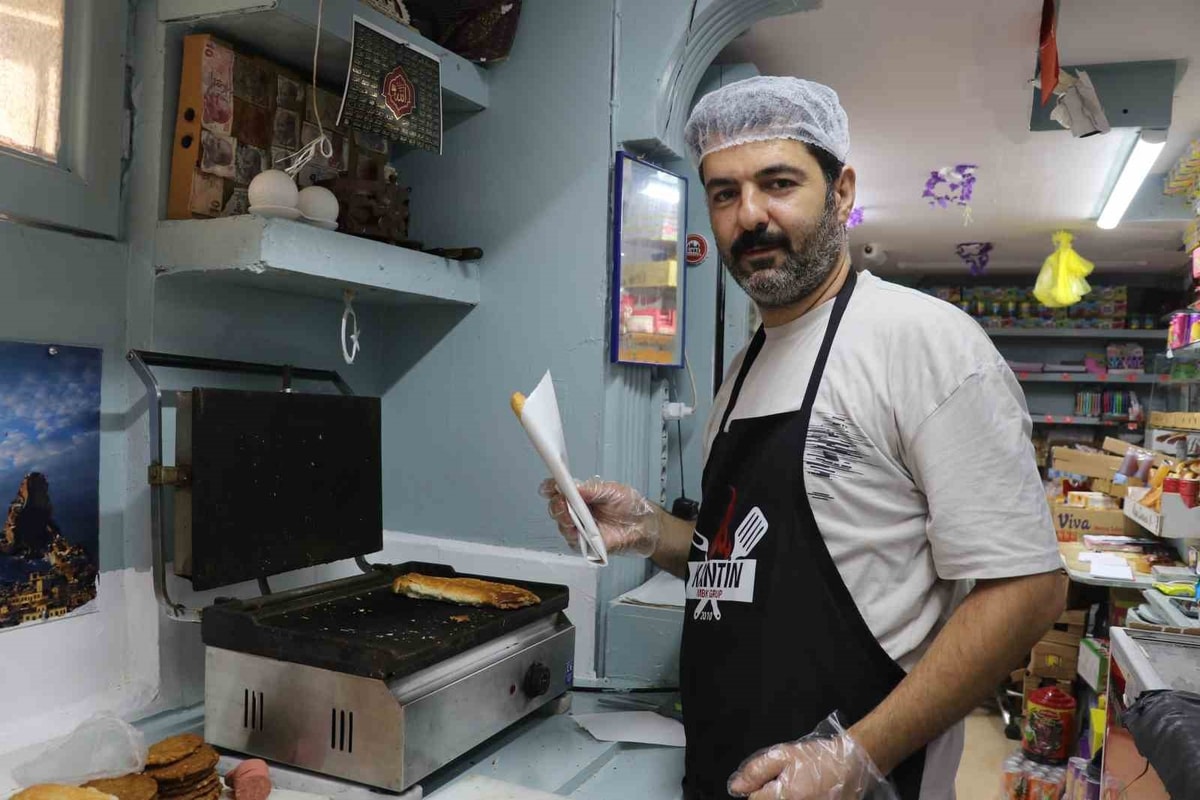 Okullarda yoksulluğun yeni fotoğrafı: Askıda tost uygulaması