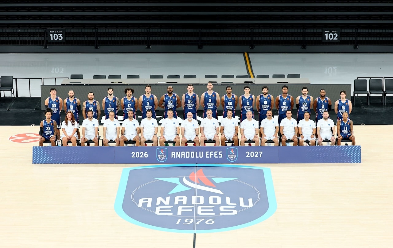 Anadolu Efes sezona iddialı giriyor! Lacivert-beyazlıların yıldızları Sözcü’ye konuştu