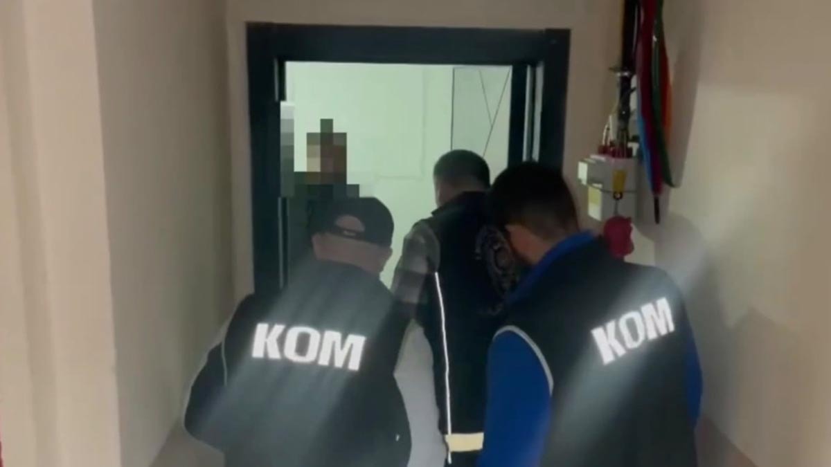 Karabük’te kalpazanlık operasyonu: 11 bin 700 sahte dolar ele geçirildi